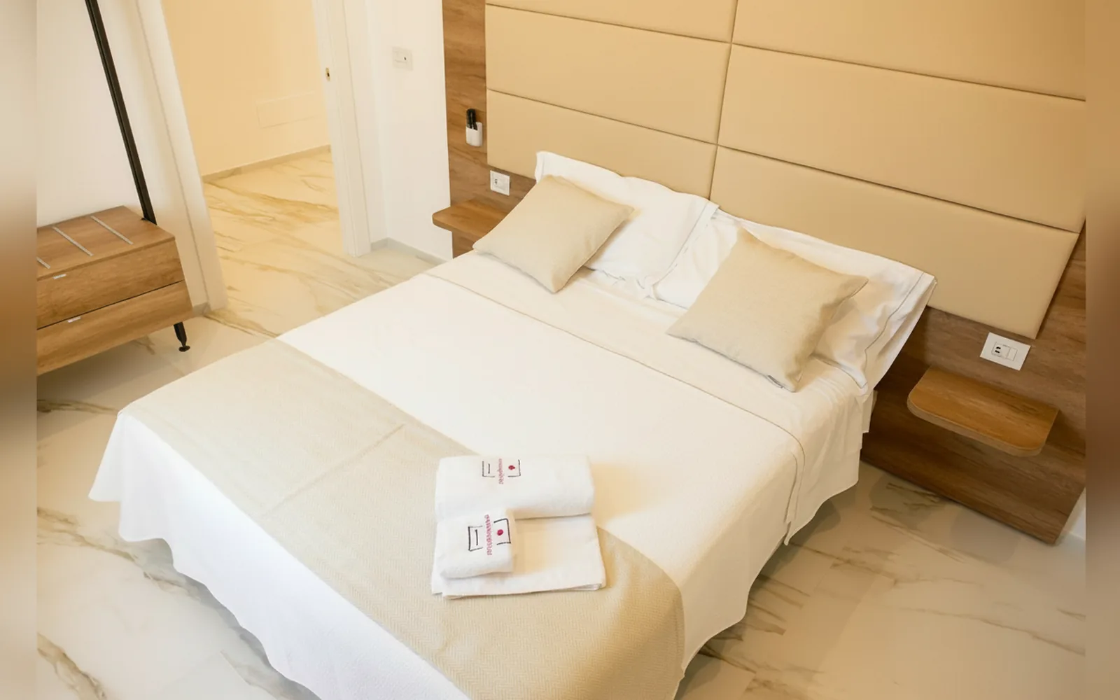 BVsireneHOUSE, Polignano a Mare (Puglia) — galleria foto 12